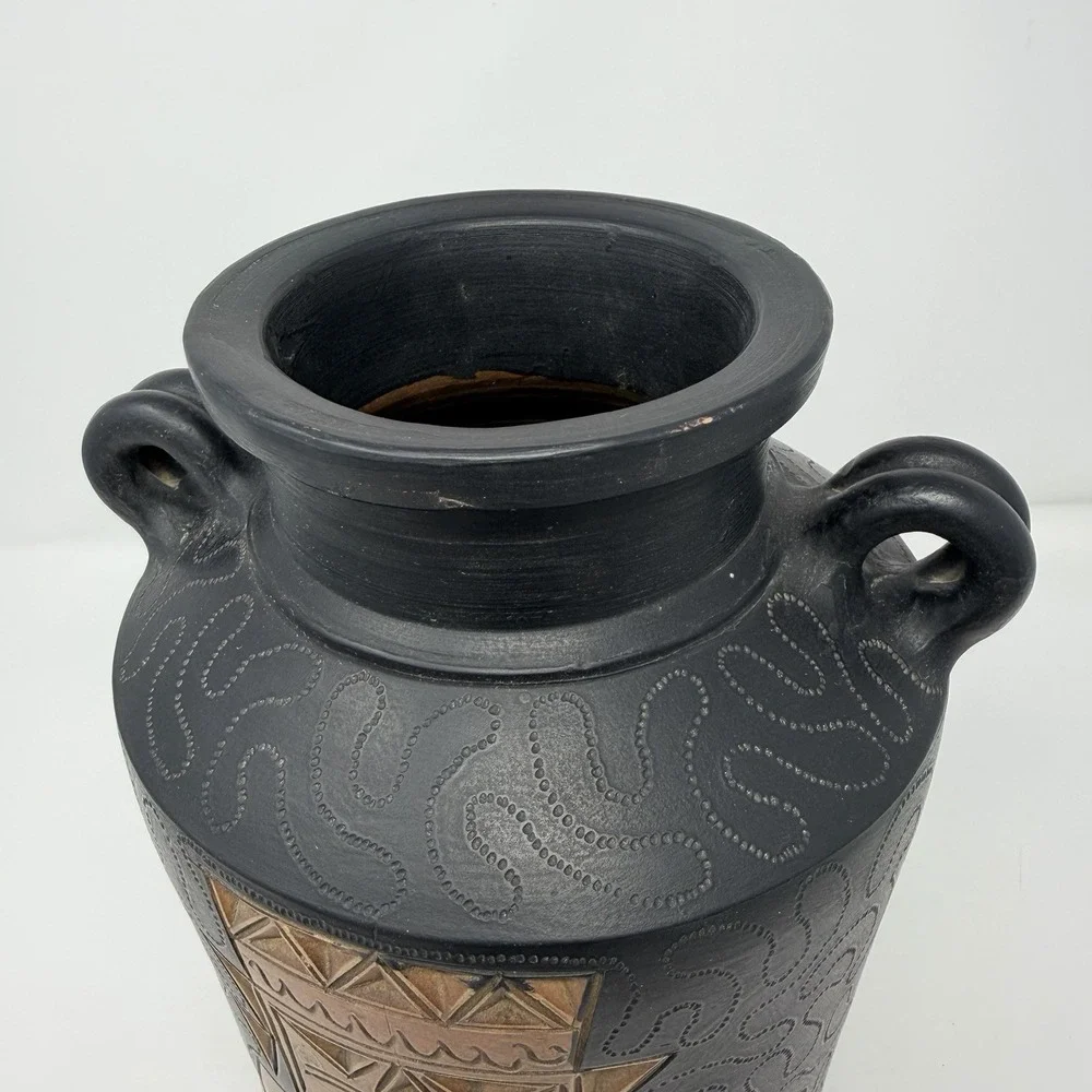 Vtg Black Pottery Vase Copper Colored Relief Tribal‎ Geometric Double Handle 11